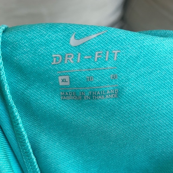 NIKE Dri-Fit Shorts - Picture 5 of 5
